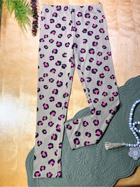 Epic Threads Taupe & Hot Pink Leopard Leggings